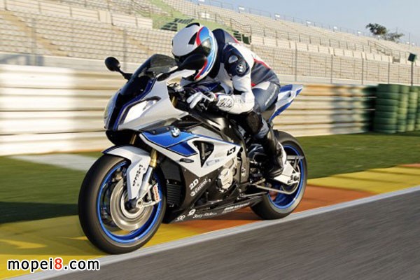 BMW HP4摩托車