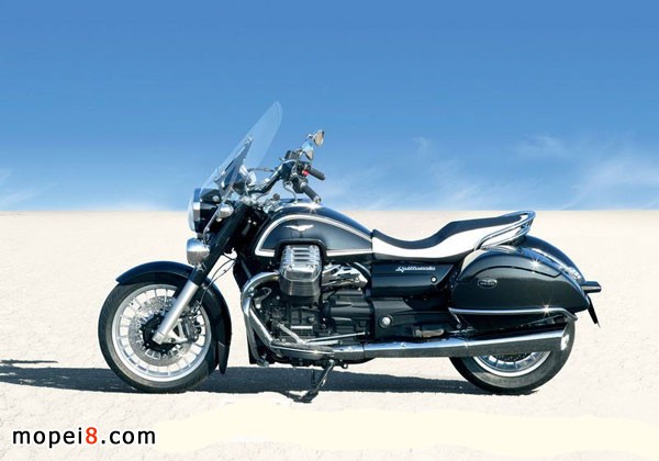 Moto Guzzi California摩托車