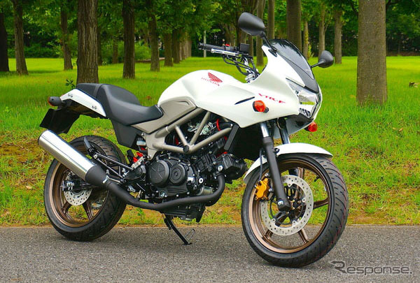 本田250cc裸身摩托車VTR改用子午線輪胎