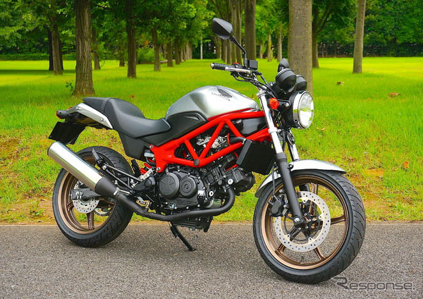 本田250cc裸身摩托車VTR改用子午線輪胎